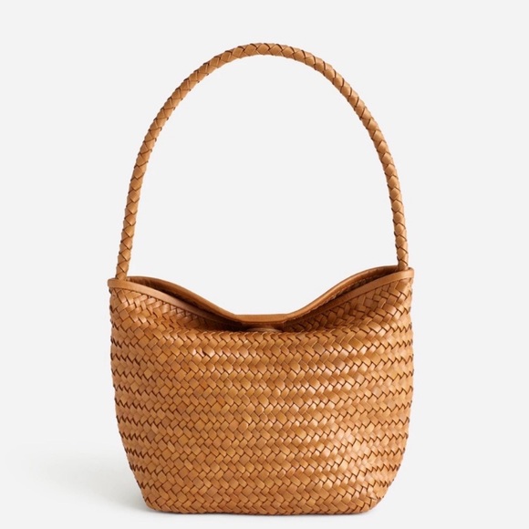 Madewell Handbags - Madewell Tan Leather Woven Shoulder Bag in Light Caramel Brown Purse